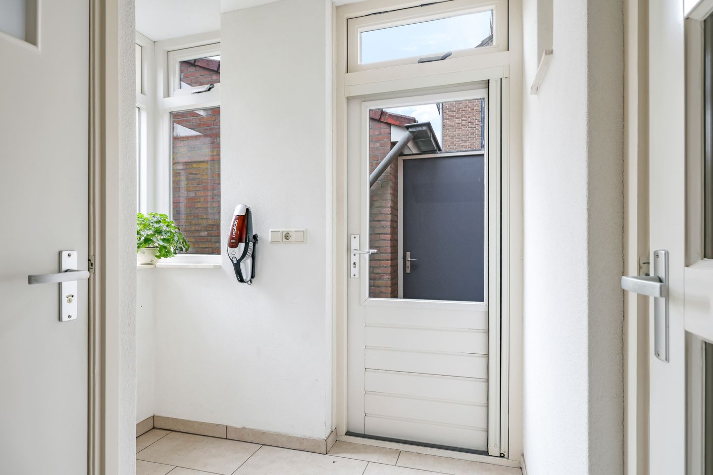 Photo 25 of Hoofdstraat 76