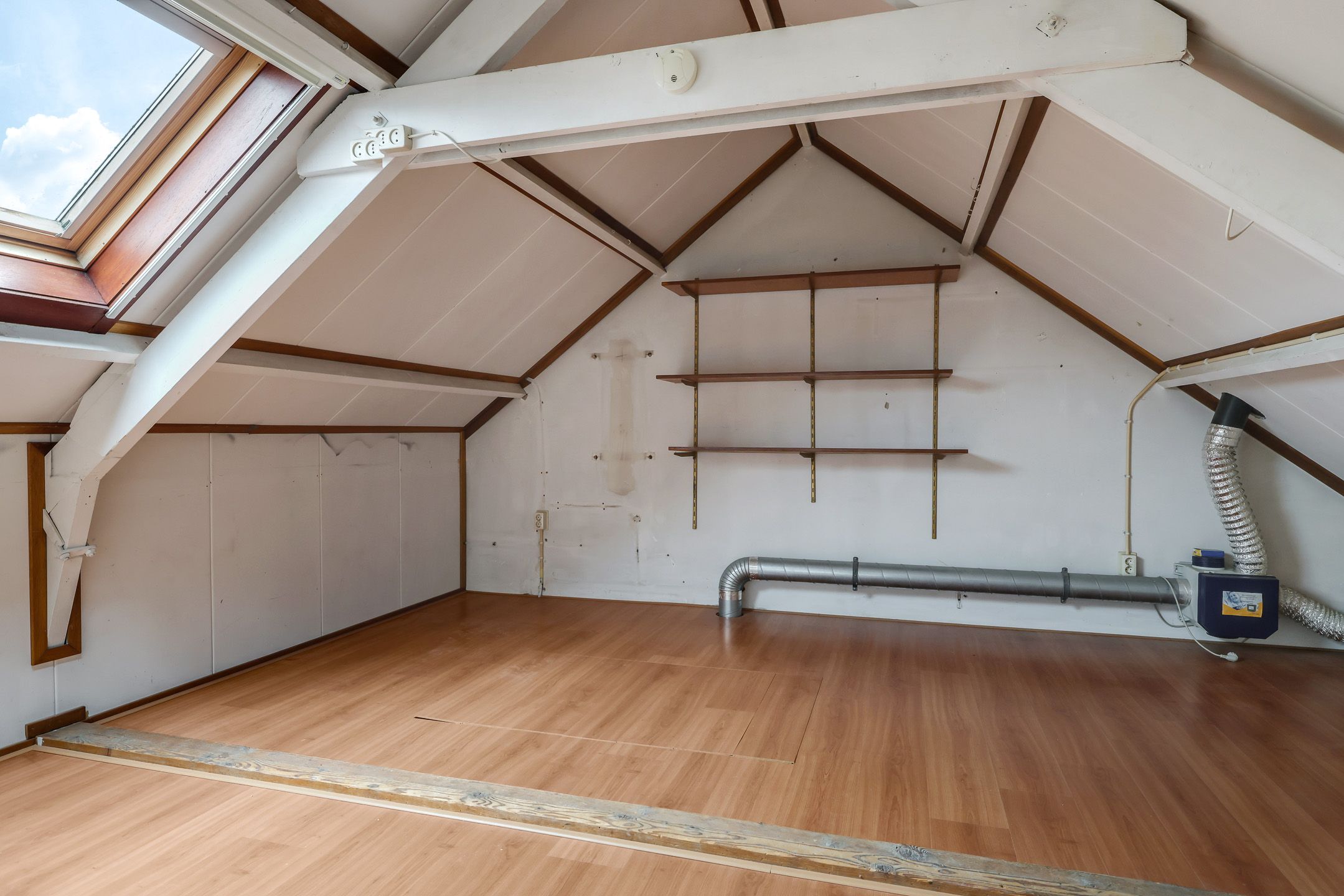 Photo 39 of Hoofdstraat 76