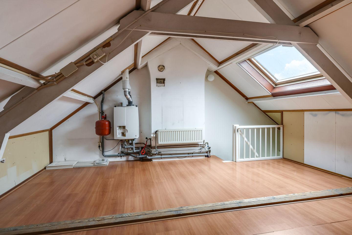 Photo 40 of Hoofdstraat 76