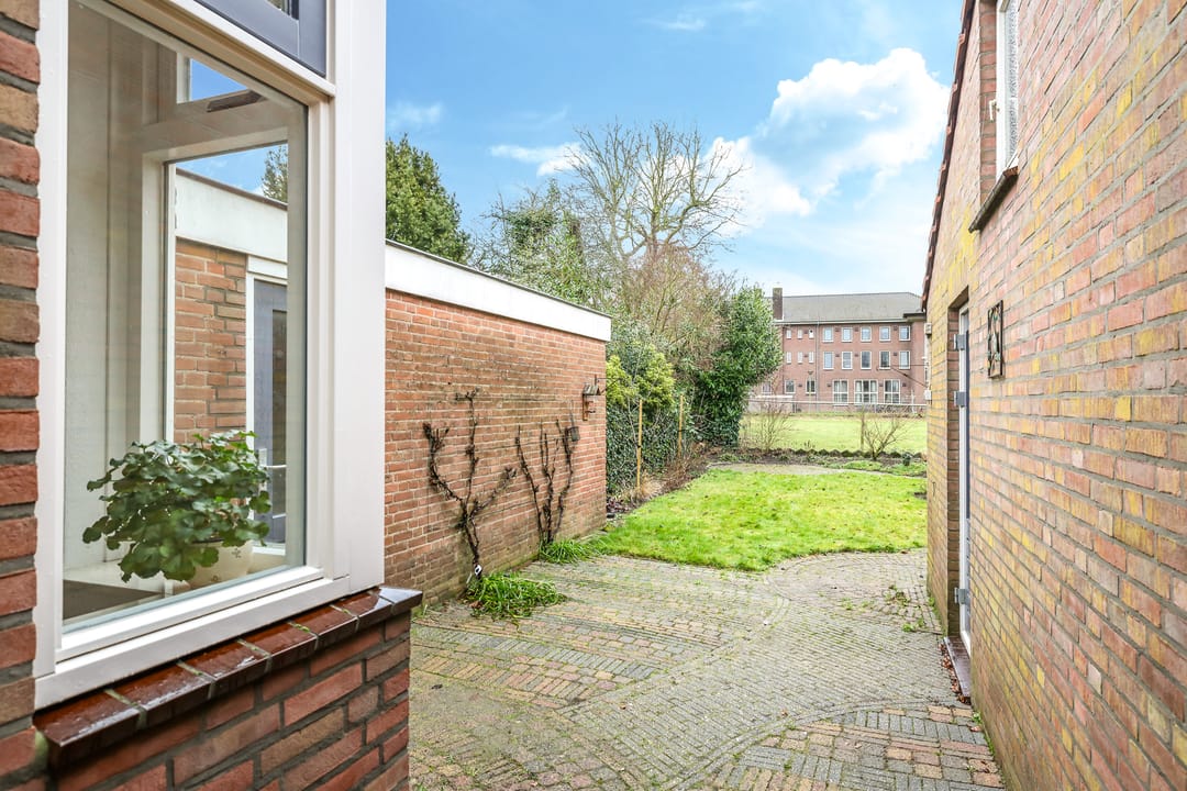 Photo 46 of Hoofdstraat 76