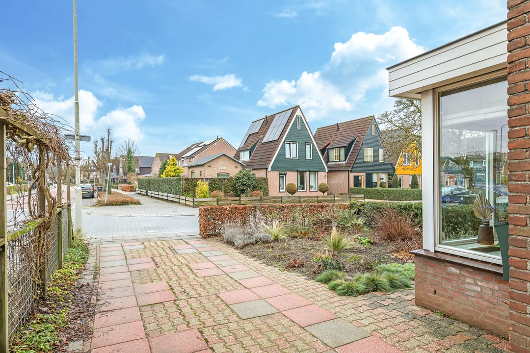 Photo 61 of Hoofdstraat 76