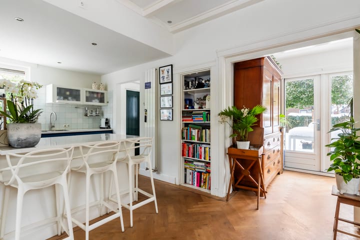 Photo 12 of Jachtlaan 215