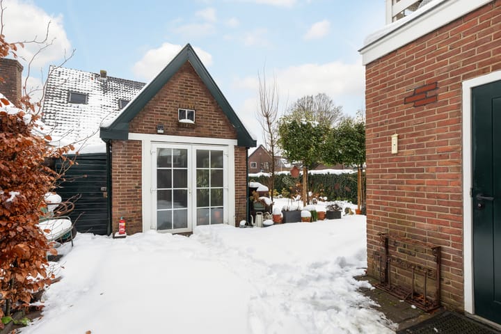 Photo 23 of Jachtlaan 215