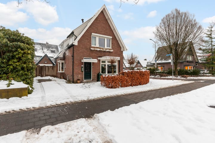 Photo 27 of Jachtlaan 215