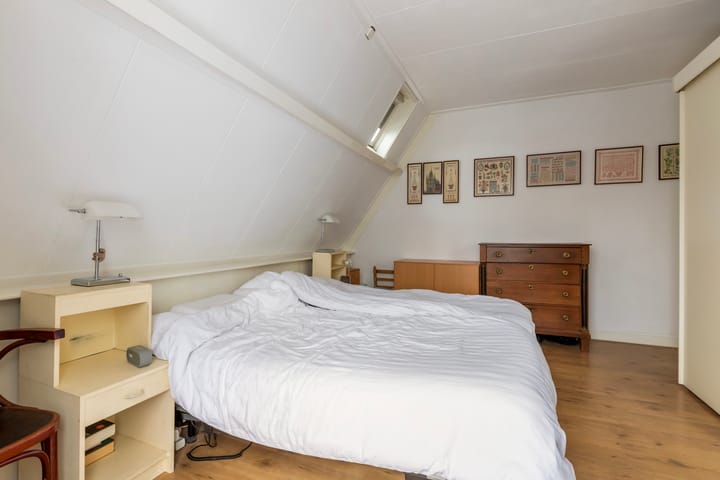 Photo 37 of Jachtlaan 215