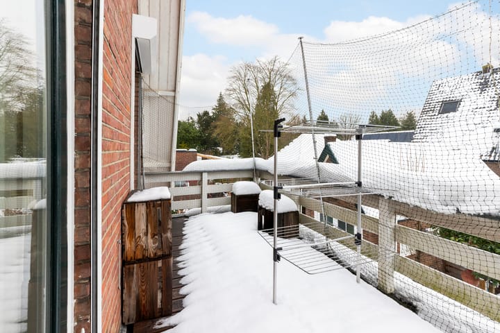 Photo 44 of Jachtlaan 215