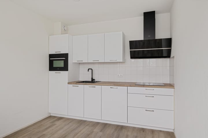 Photo 5 of Laan van de Marel 343