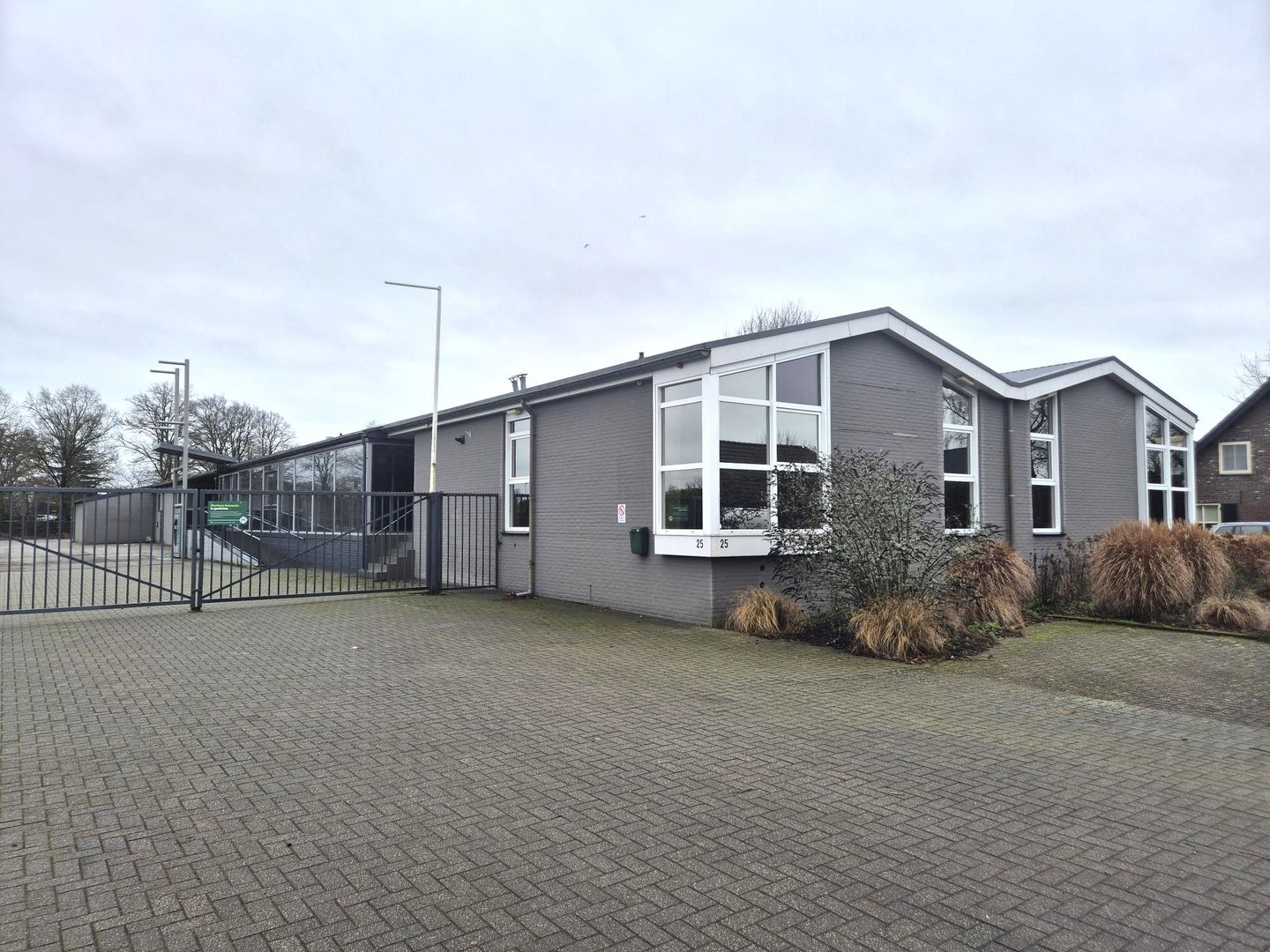 Bekijk foto 1 van Zandstraat 25