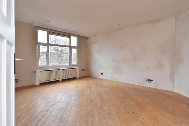 Photo 10 of Zuiderparklaan 59