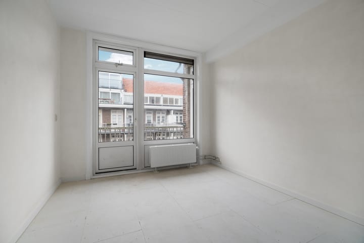 Foto 3 van Van Tuyll van Serooskerkenweg 38-2