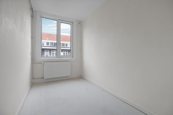 Foto 8 van Van Tuyll van Serooskerkenweg 38-2