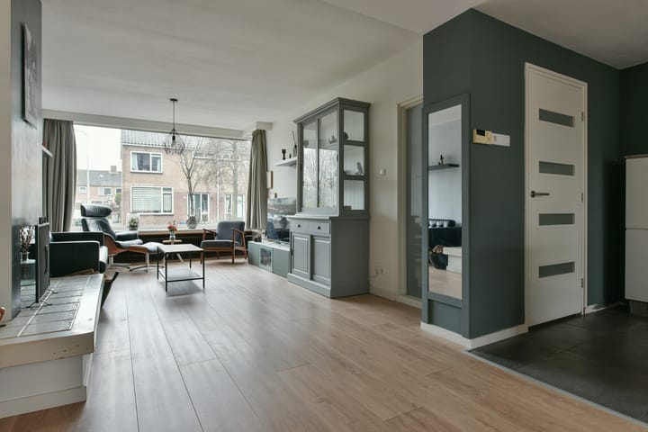 Photo 3 of Slauerhofflaan 29