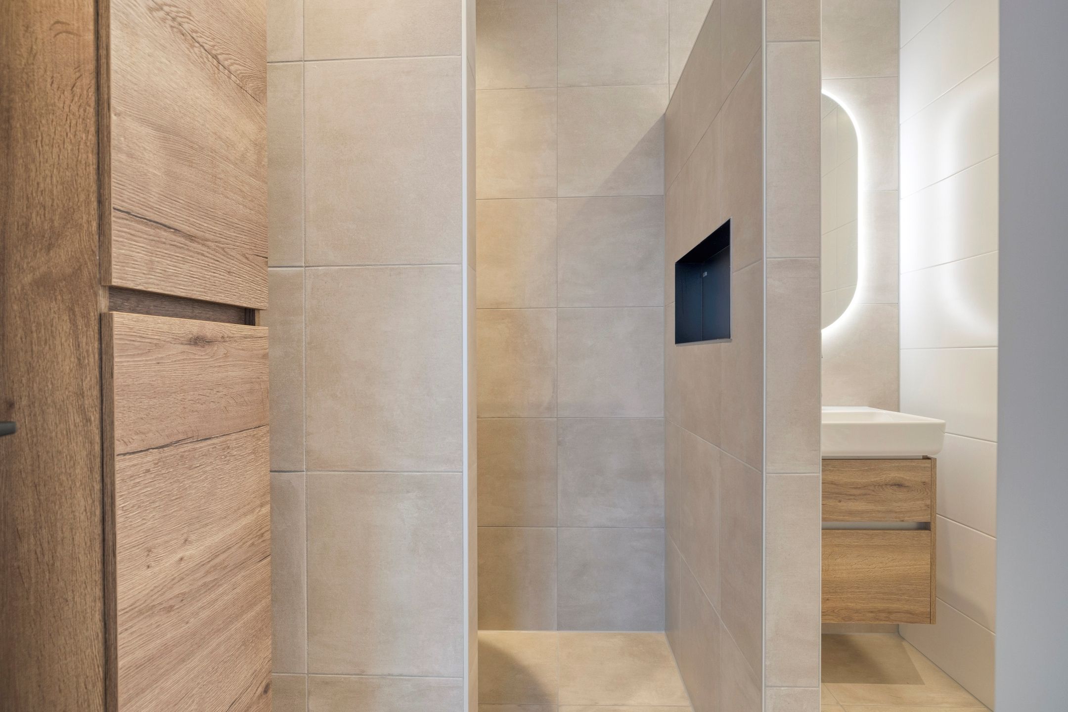 Photo 3 of Raadhuisplein 5-F