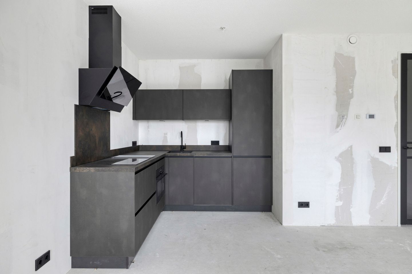 Photo 10 of Raadhuisplein 5-F