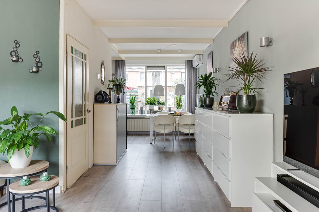 Photo 8 of Burg. Warnerslaan 17