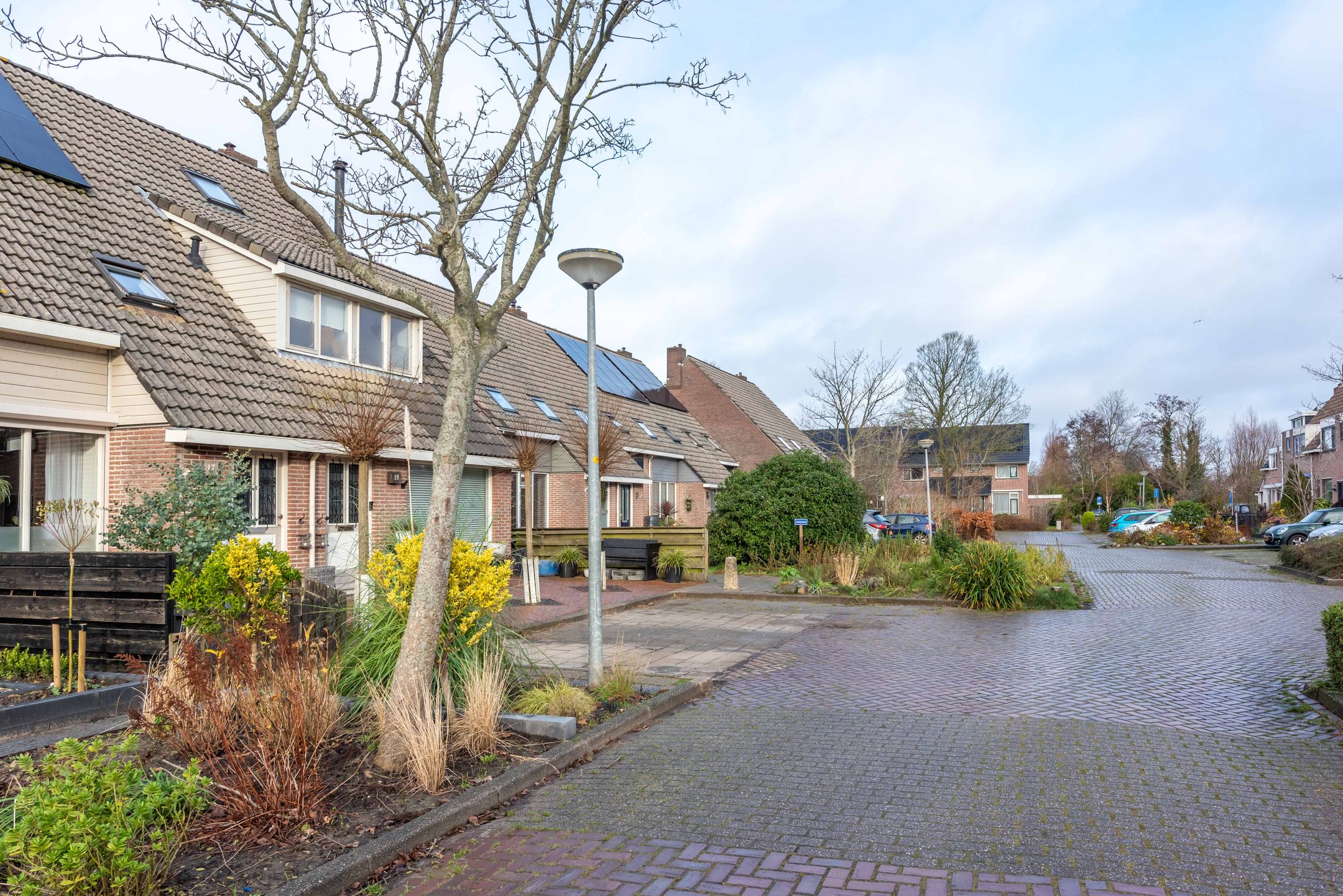 Photo 42 of Burg. Warnerslaan 17