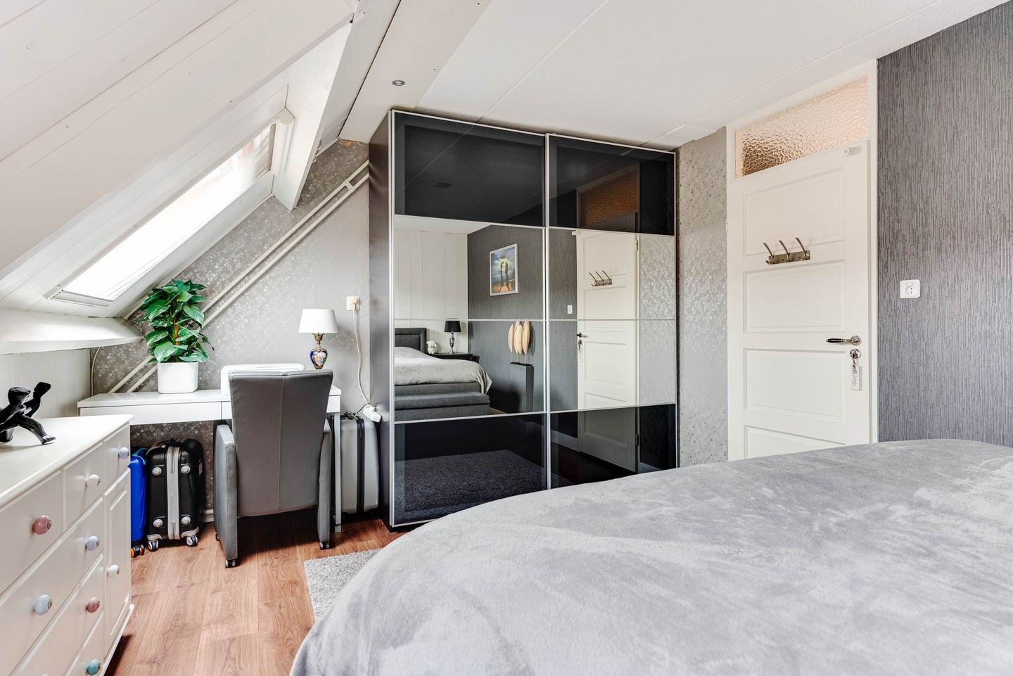 Photo 25 of Burg. Warnerslaan 17