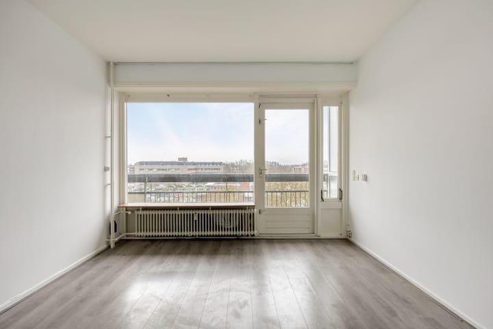 Foto 2 van Cloekplein 86