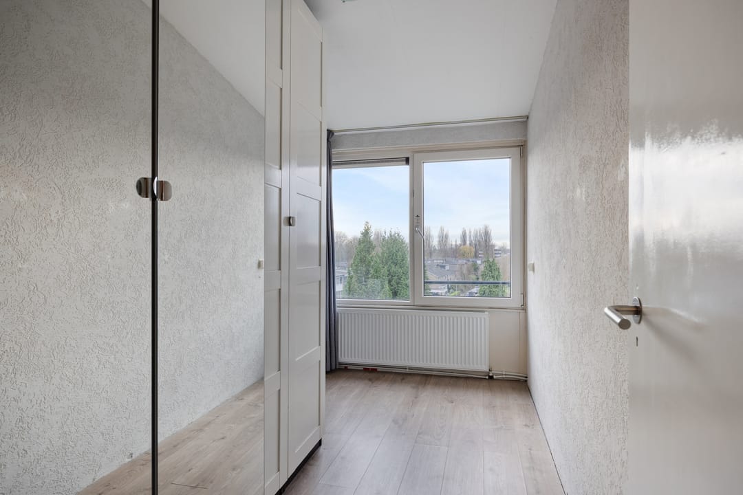 Photo 8 of De Houtmanstraat 68