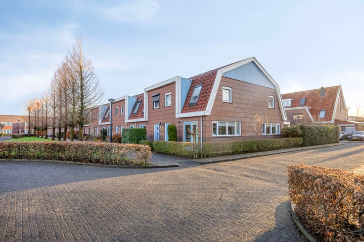 Foto 1 van Neeltje Lokerseland 14