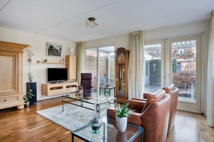 Foto 16 van Neeltje Lokerseland 14