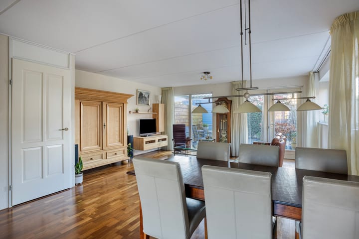 Foto 23 van Neeltje Lokerseland 14