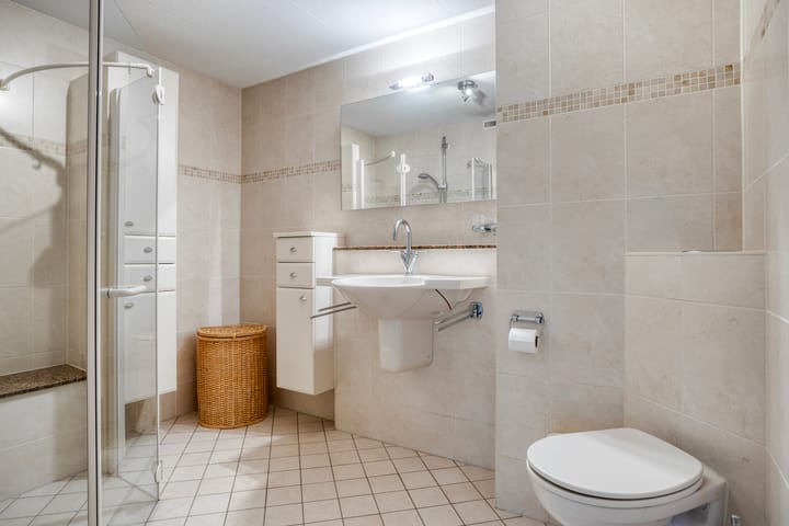 Foto 33 van Neeltje Lokerseland 14