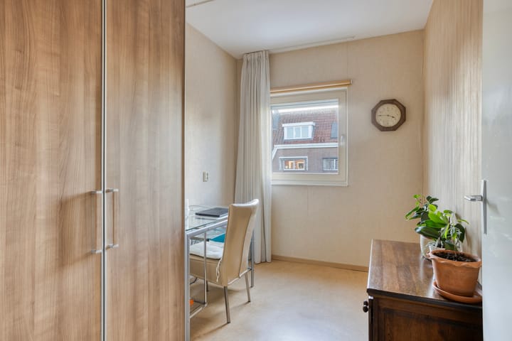 Foto 35 van Neeltje Lokerseland 14