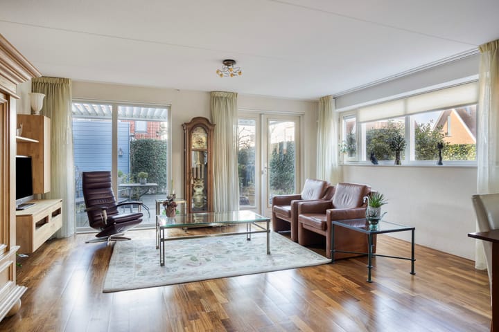 Foto 15 van Neeltje Lokerseland 14