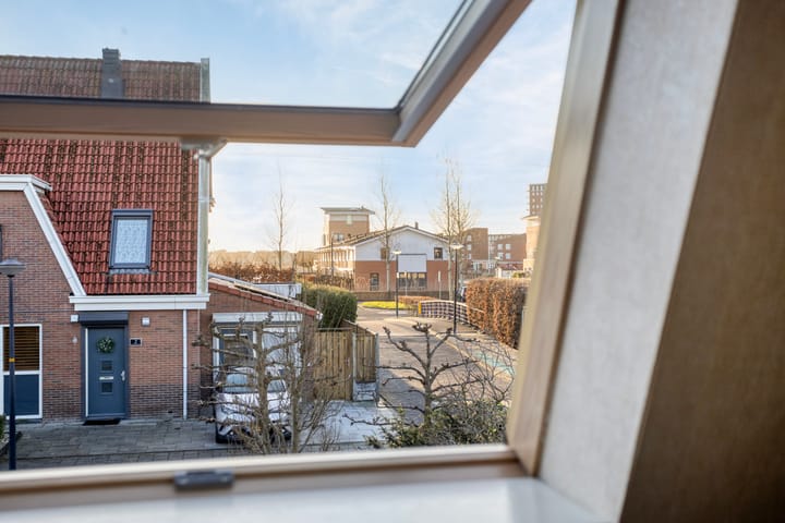 Foto 37 van Neeltje Lokerseland 14