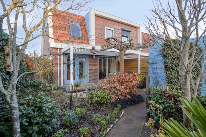 Foto 48 van Neeltje Lokerseland 14