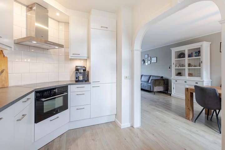 Foto 13 van van Brederodestraat 79