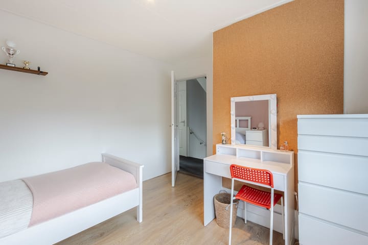 Foto 23 van van Brederodestraat 79