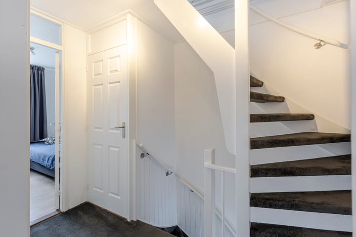 Foto 28 van van Brederodestraat 79