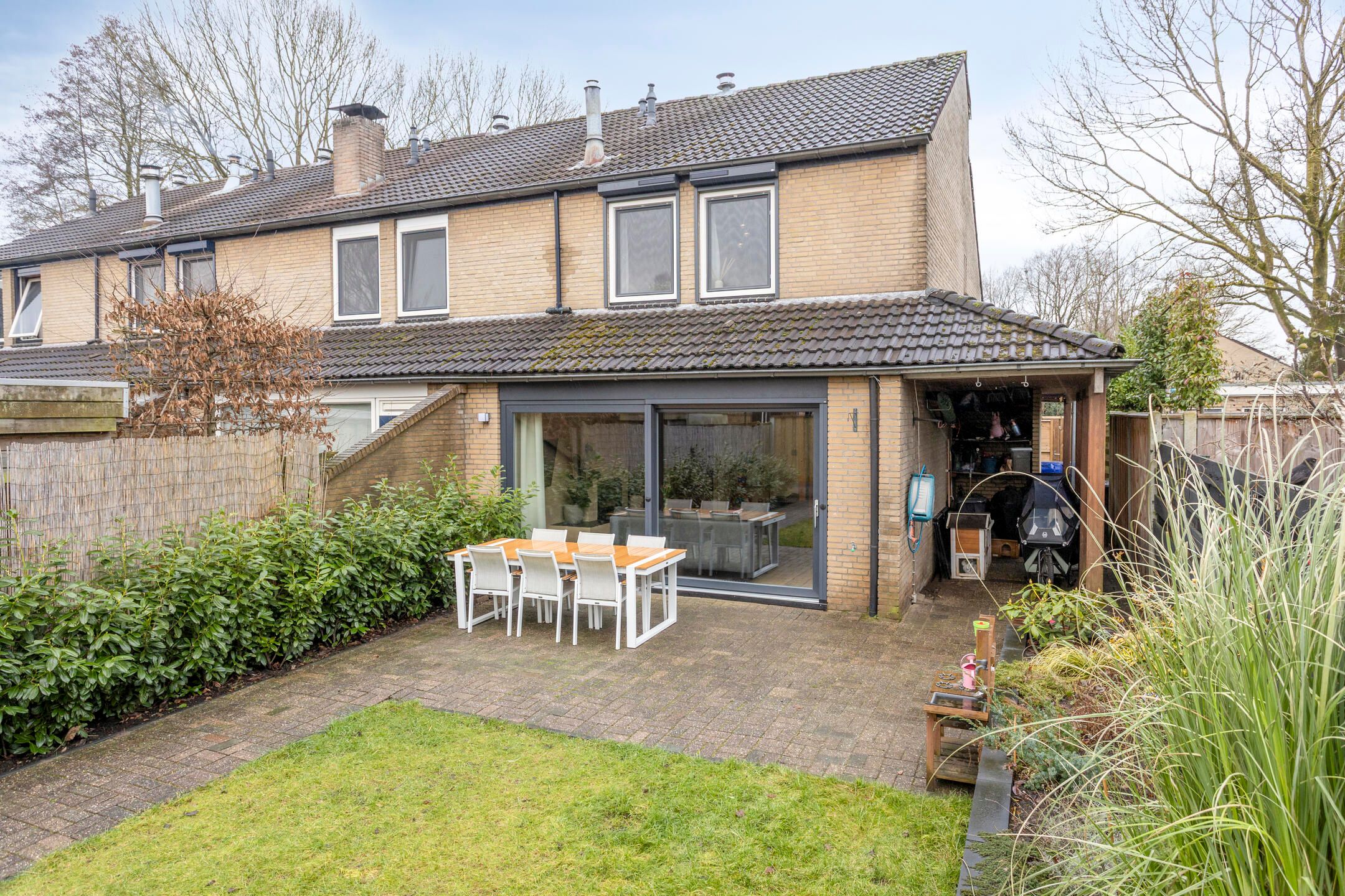 Photo 33 of Carel Fabritiusstraat 32