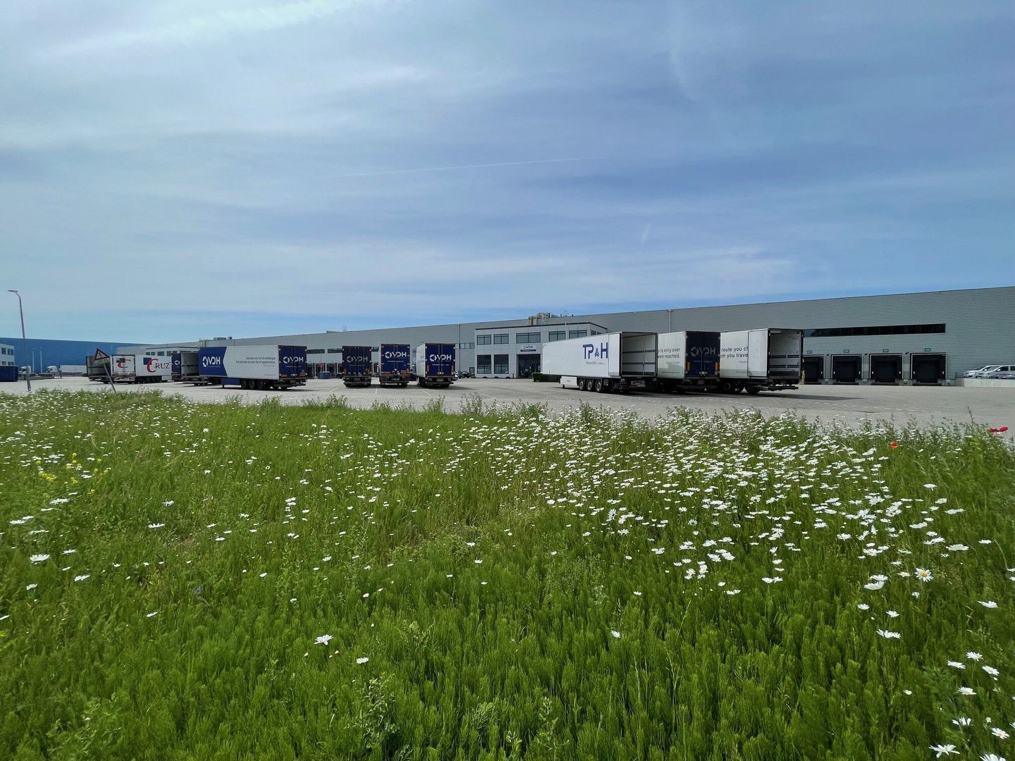 Bekijk foto 1 van Tradeboulevard 2-a