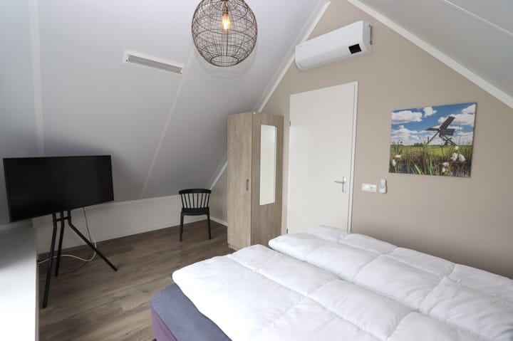 Foto 14 van Duinigermeerweg 1-R38