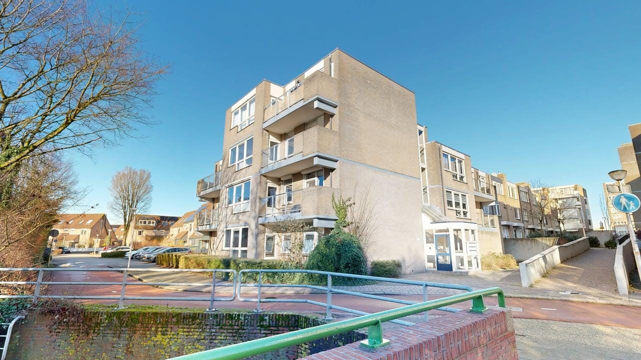 Foto 1 van Henry Moorepassage 13