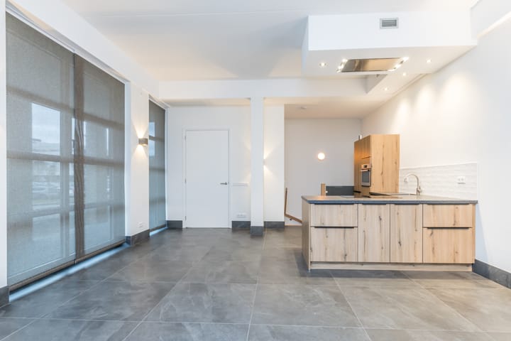 Photo 2 of Linnaeusdomein 8