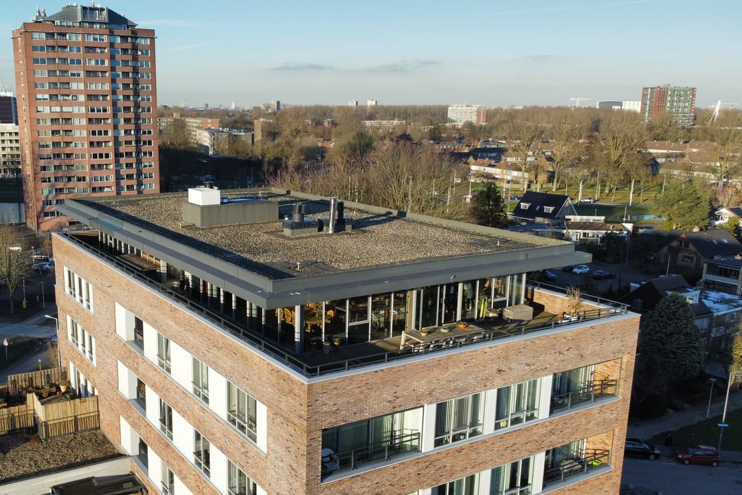 Foto 1 van Nieuwenoord 75