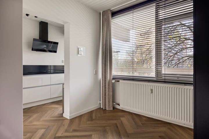 Foto 8 van Zernikeplaats 22