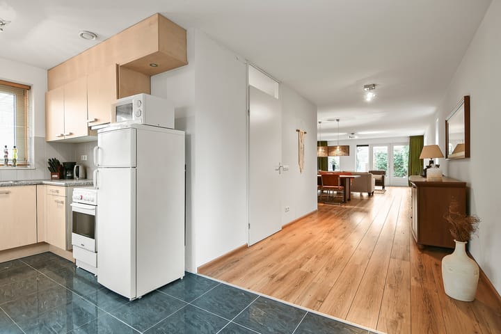 Photo 16 of Sarabande 110