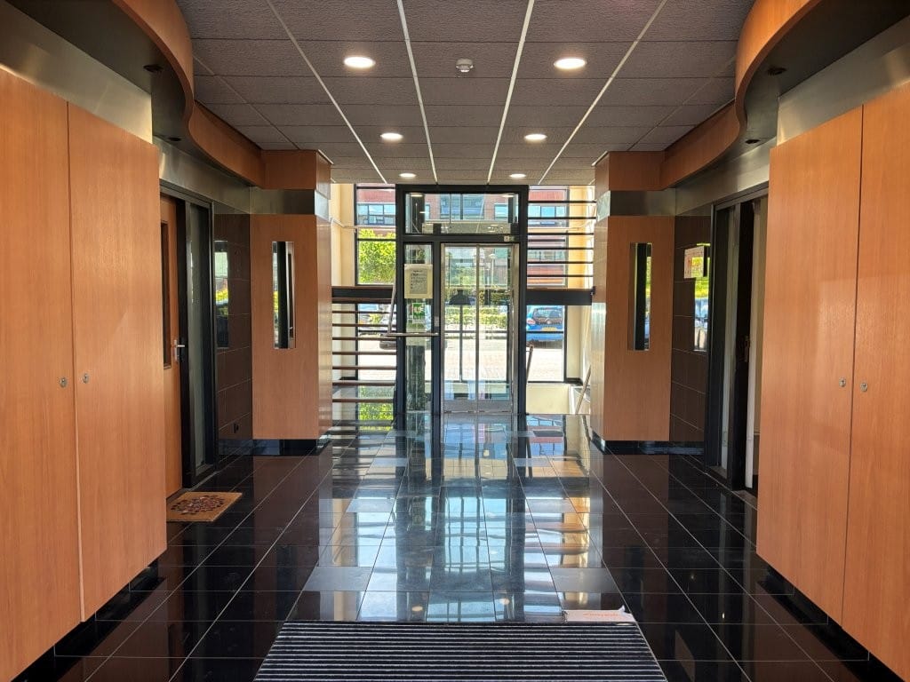 Bekijk foto 3 van Robijnstraat 14