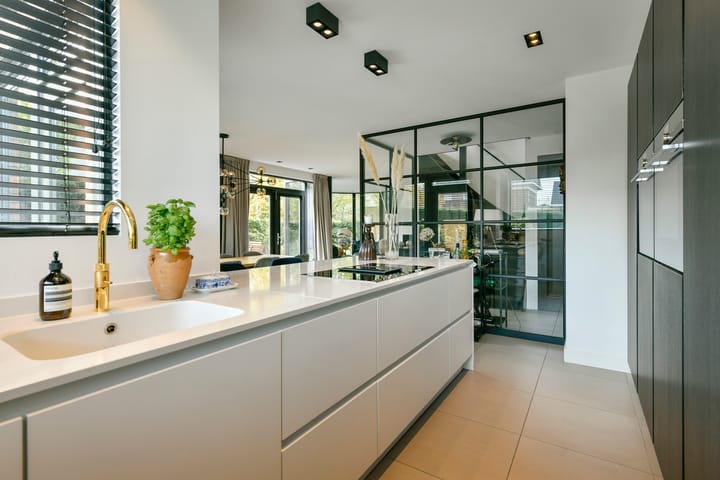 Photo 3 of Groenling 22