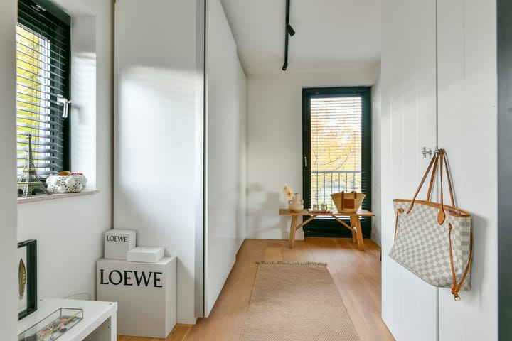 Photo 40 of Groenling 22