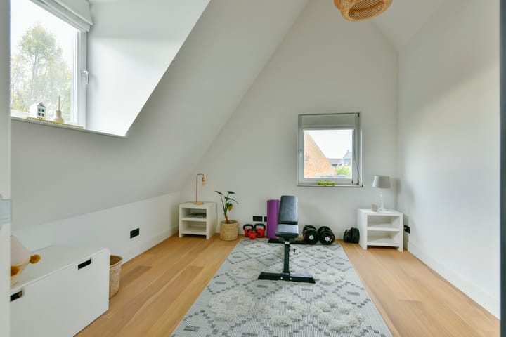 Photo 42 of Groenling 22