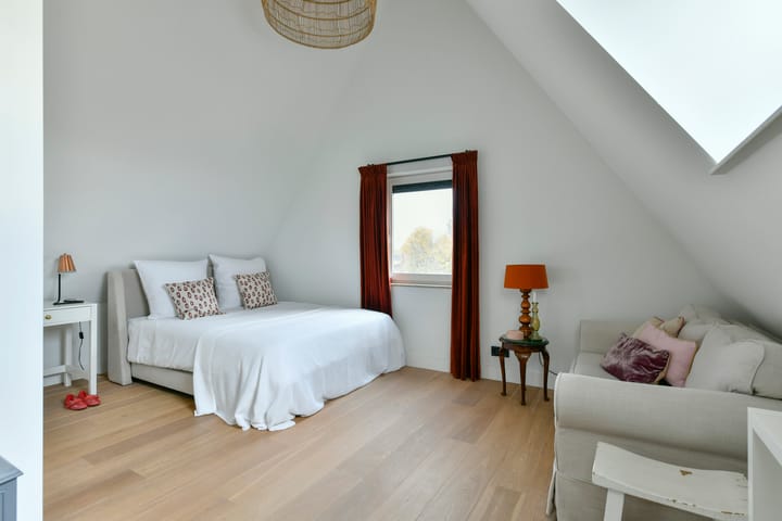 Photo 44 of Groenling 22