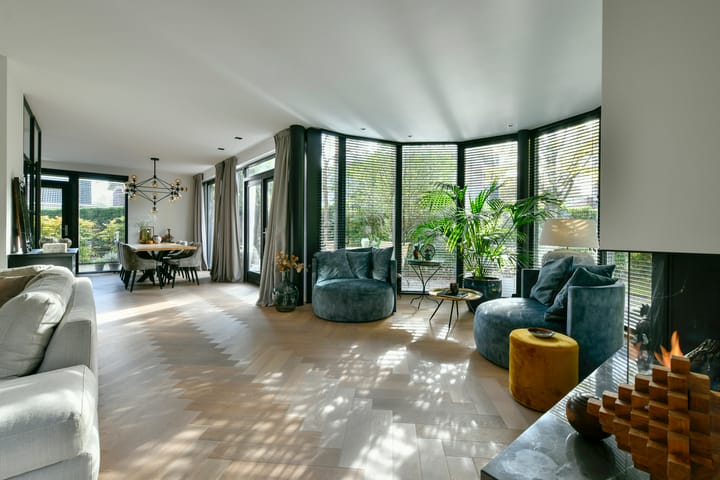 Photo 14 of Groenling 22