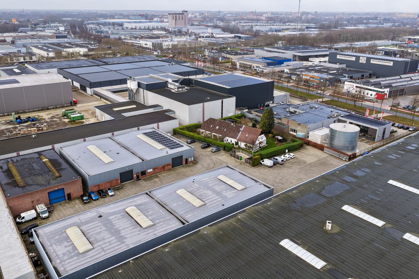 View photo 3 of Vossenbeemd 107-B