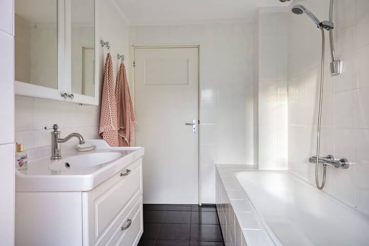 Photo 4 of Dommelstraat 8